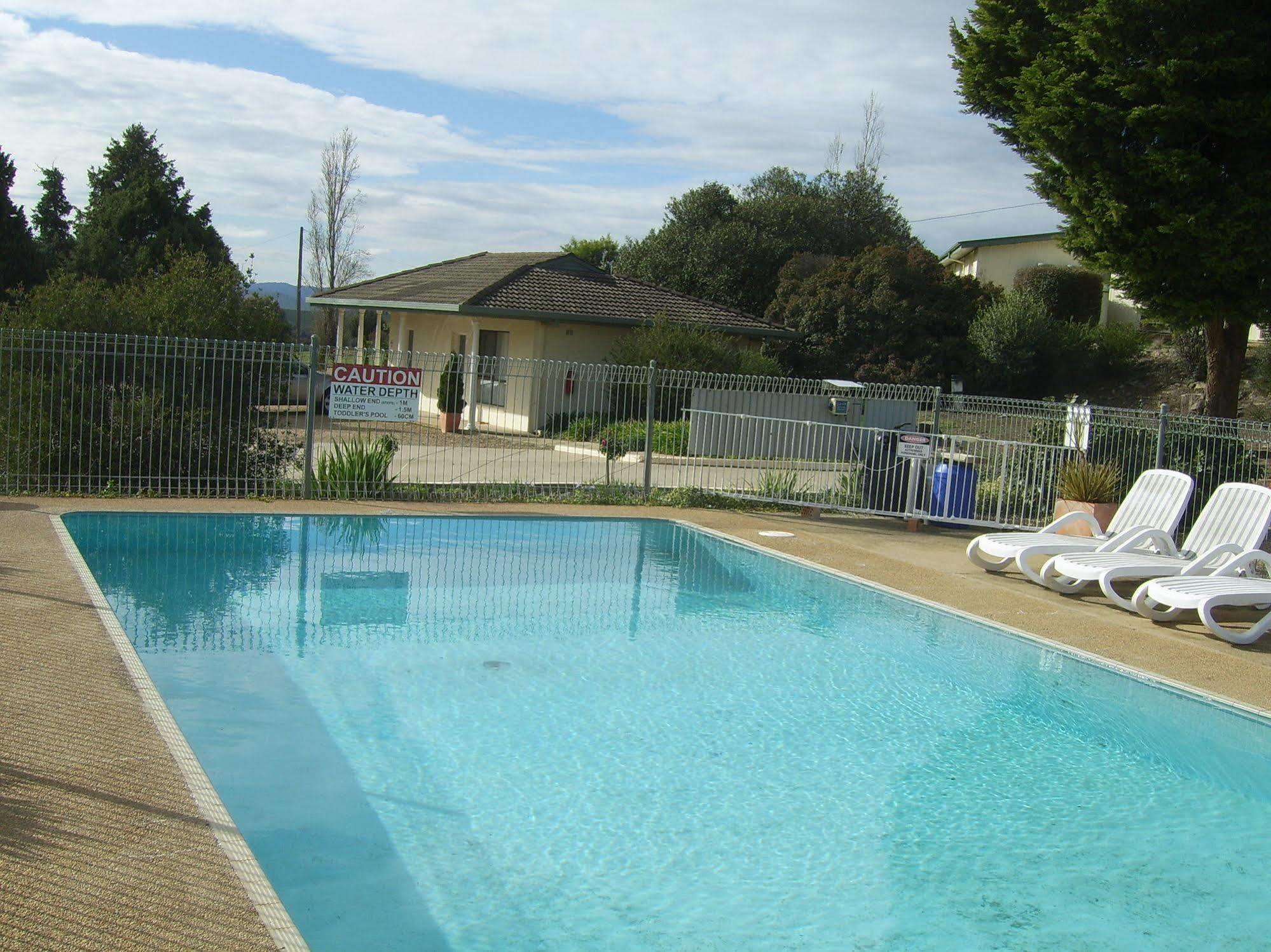 Garden Motor Inn Gundagai Zewnętrze zdjęcie